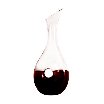 China ALiiSAR Manufacture Stocked Crystal Decanter with Hole Slope Mouth Wine Decanter for sale