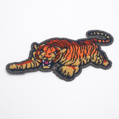 China Custom 3D Heat Press Badge Embroidery Patch Iron On Patch Applique For Apparel for sale