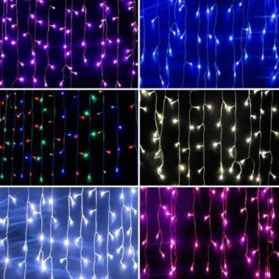 Chine Vente en gros de lumières de Noël 110V étanches à LED solaire à chaîne de lumière extérieure de glace pour les bâtiments à vendre