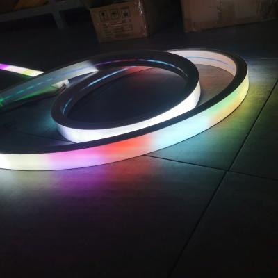 Китай 40мм Преследование 12В Dmx Led Neon 5050Rgb flex lampara navidea Dmx512 угловая неонная светодиодная лента 20м led rgbw световой полосы продается