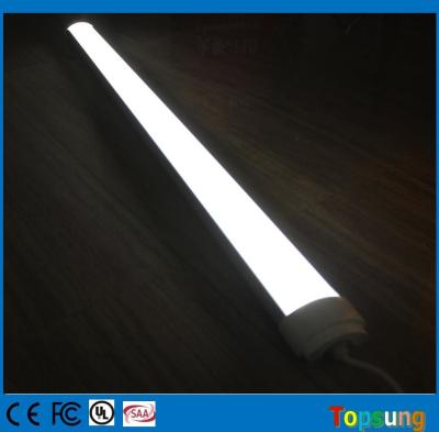 Chine 5 pieds 150 cm LED Lumière linéaire Tri-proof 2835smd Avec l'approbation CE ROHS SAA à vendre