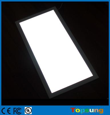 China Nuevo diseño precio mayorista panel de luz LED techo plano luz LED 60 * 60cm para habitaciones en venta