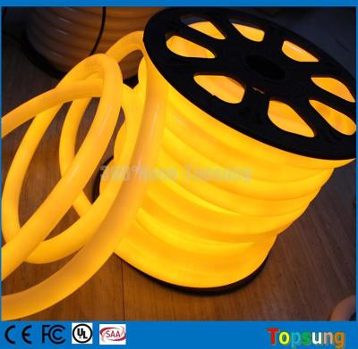 China 25M bobina 12V amarelo redondo 360 graus LED flexão de néon para sala à venda