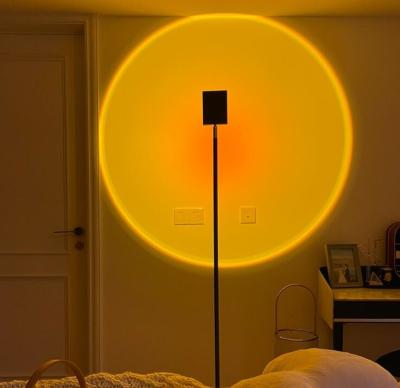 China 180cm moderne LED vloerlamp Decoratieve regenboog Atmosfeer Nacht Te koop