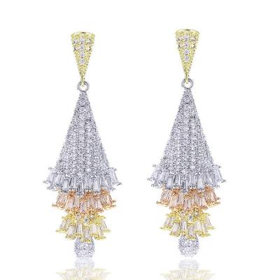 China CLASSIC Luxury Bridal Earrings For Women Fashion Jewelry Crystal Bling Drop Earrings Wedding Party 2022 New for sale