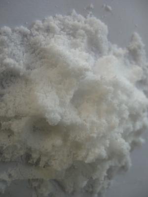 中国 Medical Grade Uncoated Crystal Ammonium Nitrate CAN 34% N NH4NO3 販売のため