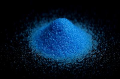 Cina 98 % Mining Chemicals Blue Crystals Copper Sulphate Pentahydrate CuSO4.5H2O in vendita