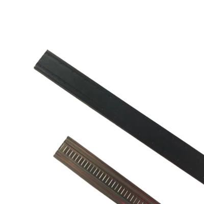 China Roestvrij staal PVC Warm Edge Spacer Bar voor isolerende glazen venster in aangepaste kleuren Te koop