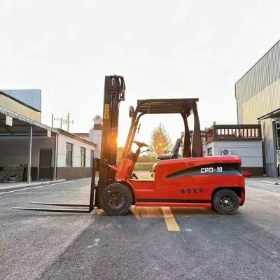 China New Electric Forklifts With 3m Leadacid Battery And 2t Loading Capacity for sale