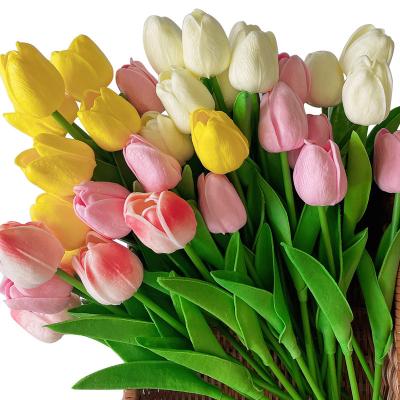 China Eco - Friendly Artificial Flower Real Touch Tulips Bouquet Artificial Flower For Wedding Decoration for sale