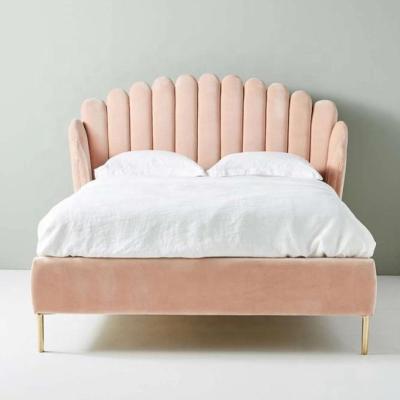 China Lovely Soft European Luxury Adorable Bedroom Pink Bed / Colorful Romantic Bedroom Furniture For Home And Hotel for sale