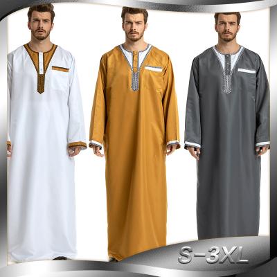 China Comfortable Hot Sale Feel Dubai Abaya Crew Neck Long Sleeve Men Long Robes For Men Splice Fashionable Front Pocket Men's Abaya Islamic Clothing for sale