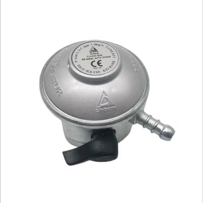 China Delta Competitive Price 30mbar Zinc Alloy Butane Lpg Gas Pressure Regulator for sale