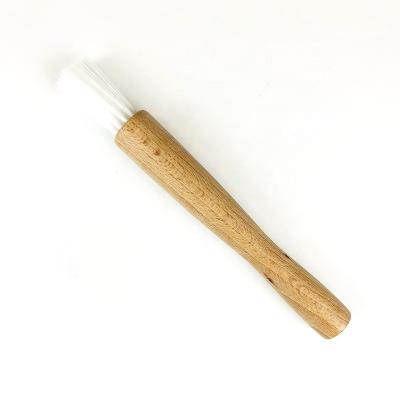 China Sustainable Kitchen Food Wooden Bristle Food Brush Pastry Basting Barbecue Sauce Frying Oil Brush With Wooden Handle for sale