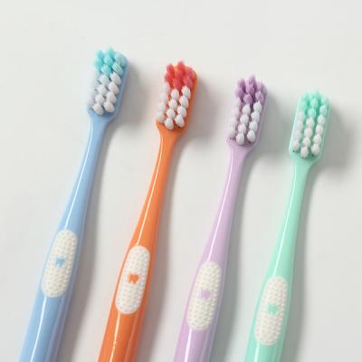 China Household Comfortable Plastic Handle Quality Adult Toothbrush for sale