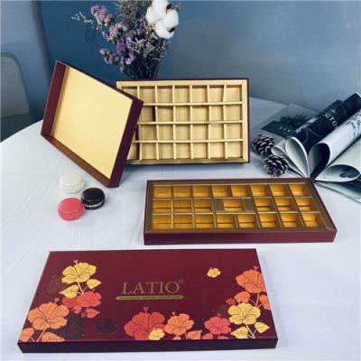 China Cajas de embalaje del chocolate cuadrado hecho a mano para el empaquetado del regalo en venta