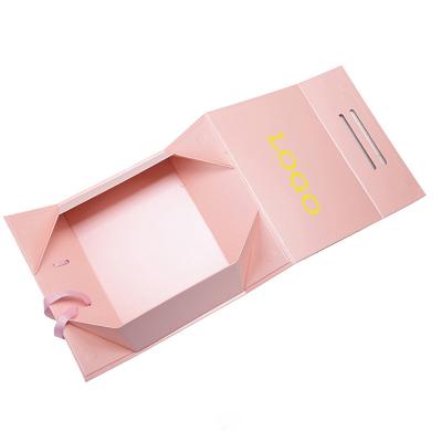 China Handmade Hot Sale Large Size Cardboard Folding Gift Box Packaging With Handle Tape for sale