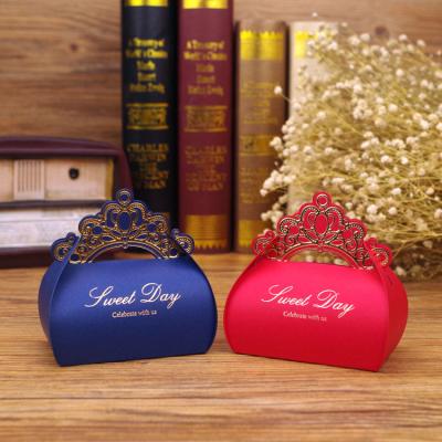 China High Quality Disposable Romantic Wedding Candy Box Crown Candy Gift Box For Custom Your Logo for sale