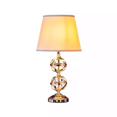 China Small Gold Table Light with Fabric Shade 3 Way Dimming Nordic Touch Control Table Lamp with Dual USB Port for Bedroom for sale