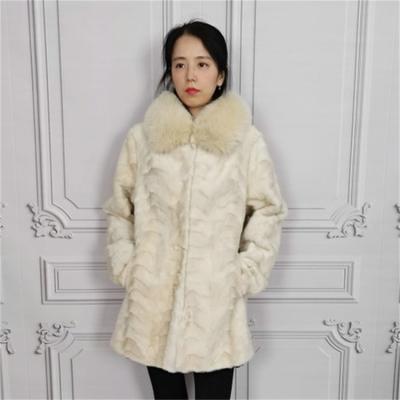 China Winter Women Large Fox Fur Collar Mink Jacket Outerwear Mink Fur Breathable Jackets For Women for sale