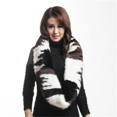 China 2022 Winter Stylish Real Mink Fur Muffler Long Knitted Big Loop Scarf For Lady for sale