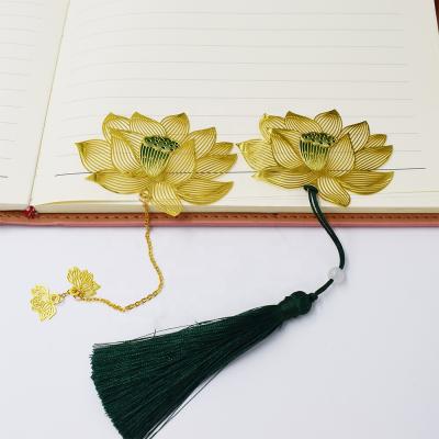 China Elegant Gold China Quality Metal Lotus Bookmarks For Books As Graduation Gift for sale