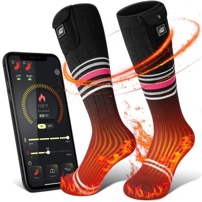 China Sports Bluetooth Wireless APP Remote Control Battery 7.4V 3000mAh USB Rechargeable Heated Socks For Skiing for sale