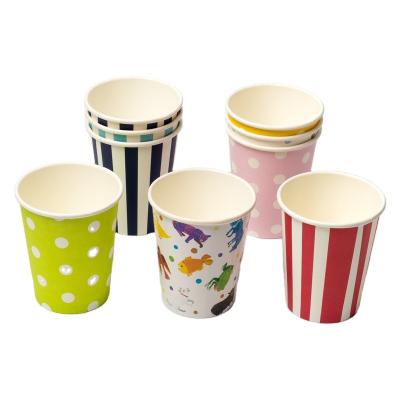 China Cartoon Disposable Design Compostable Christmas Party Supplies Decoration Colorful Paper Cup for sale