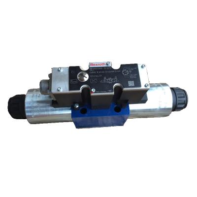 Cina Valvola solenoide Rexroth Blu 4WRAE10W1-60-22/G24N9K31/A1M Blu Alta velocità di risposta Risparmio energetico Semplice manutenzione Montaggio flessibile in vendita