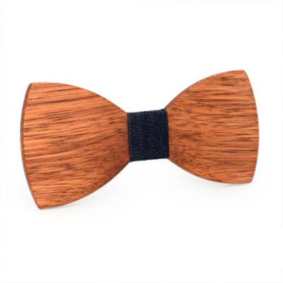 China Hot Selling Custom Dobby Bow Tie Strap Wooden Dobby Bow Tie Sets With Box For Gifts for sale