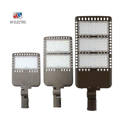 China Popular WAREHOUSE/OFFICE/HOTEL/ETC USA ETL CE LED Shoe Box Street Light Die Casting SMD Aluminum Outdoor Lamp 60W 80W 100W 120W 150W 200W 250W 300W 400W for sale