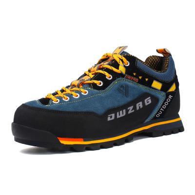 China Mountaineering Breathable Oversized Outdoor Shoes Thick Sole Lace Up Breathable Climbing And Wading Shoes Men 8038 for sale