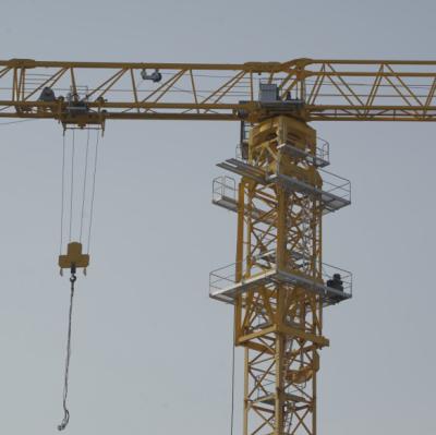 China Sinocorp Flat Top Tower Crane 6 Tonnen hohe Tragfähigkeit zu verkaufen