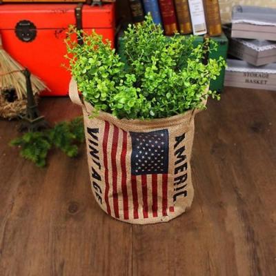 中国 Foldable Burlap Planter Fabric Flower Pots With Leak-proof Inner Tank Vintage Planters Christmas Decoration 販売のため