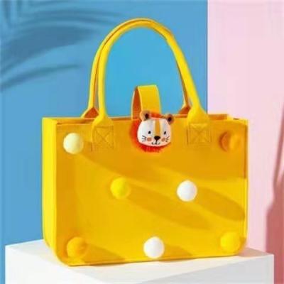 China Cute Felt Reusable Sustainable Gift Storage Basket Bag For Kids Birthday Present for sale