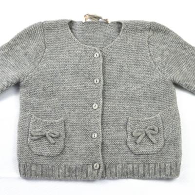 China 100% luxury cashmere knitted 7gg grey reverse stitch crew neck bow pocket baby cardigan for sale