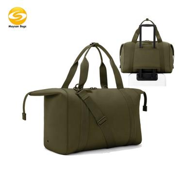 China Fashion Neoprene Washable Duffel Bags for Men and Women Neoprene Sports Gym Bag Travel Weekender Unisex Waterproof Bag for sale