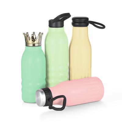 China $5 Niec Quality BPA Free Shipping Eco Friendly Sustainable Free Shipping Water Bottle For Self-propelled Travel With Black Lid for sale