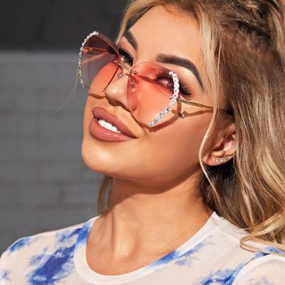 China New Fashion Sunglasses Trend Diamond Glasses High End Multi Color Sunglasses for sale