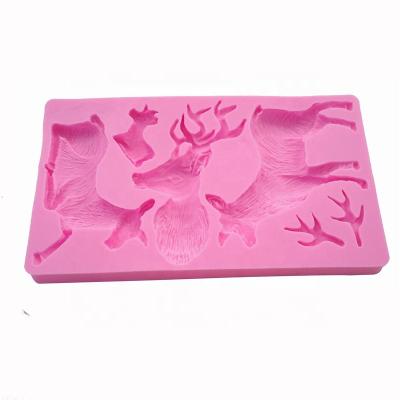 China Sustainable Hot Sale Christmas Reindeer Shape Cake Decorating Tools Baking Mold for sale