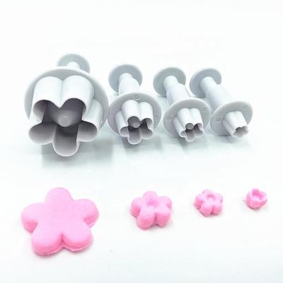 China Sustainable Popular 3pcs DIY Small Flower Forming Plastic Plunger Fondant Cutter Set Cake Decorating Tools for sale