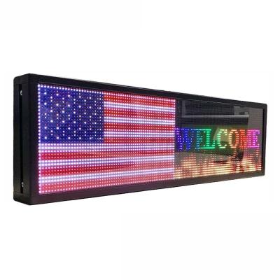 China Pulgada de enrollamiento programable de las muestras 40*8 de la exhibición de la ventana de P5 LED interior en venta