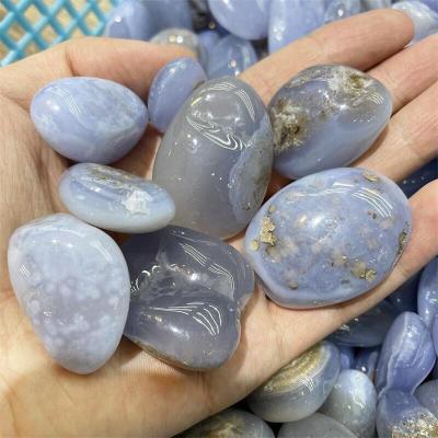 China Wholesale Europe Polished Natural Quartz Blue Agate Tumbled Crystals Healing Stones For Home Decoration for sale