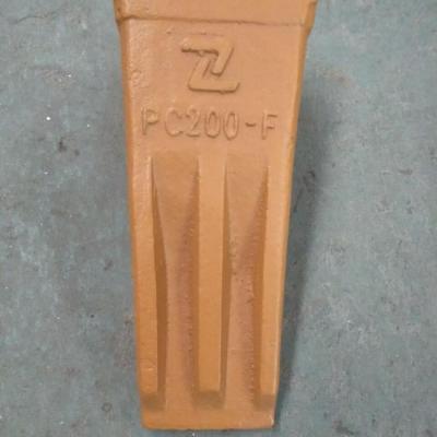 China Machinery Repair Shops 5.6KG 205-70-19570 PC200 SOIL TOOTH ZOLI BUCKET TOOTH for sale