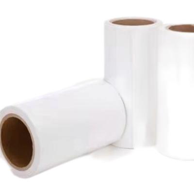 China 100g Clay Coated Kraft Paper Release Single Sided Waterproof Silicone Rolls Melt Tape Uniform Coating White Hot Masking for sale