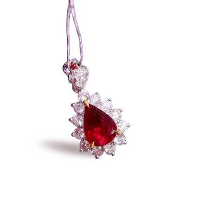 China CLASSIC 18k Gold-Set Unburnt Red Pigeon Shaped Blood Waterdrop Pendant is Red 1.3ct 18k Gold Weight 1.49g Red Diamond 0.61ct for sale