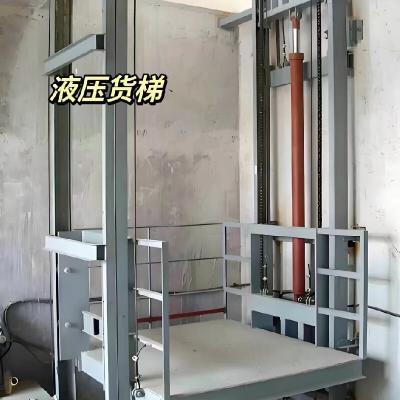 China Hydraulisch staalplatform vrachtlift Lift 1-12m Lifthoogte met veiligheidsvergrendeling Te koop