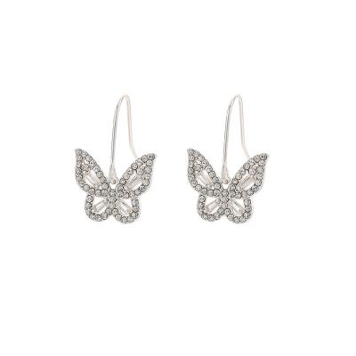 China Charm Hot Selling Silver Butterfly Earrings Fashion Pearl Earrings for sale