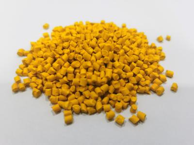 Cina Additivo di plastica giallo Masterbatch per le iniezioni non tessute della rafia in vendita