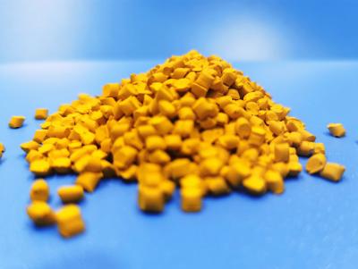 Chine Granule additif en plastique Masterbatch jaune pour LDPE LLDPE Toy Injection Moulding de HDPE à vendre